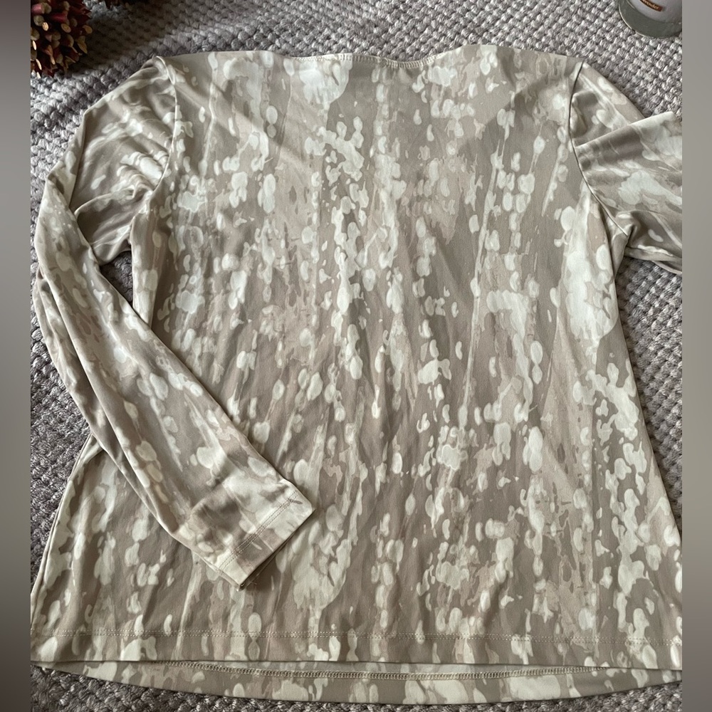 - CHICO’S TOP - Picture 3 of 5